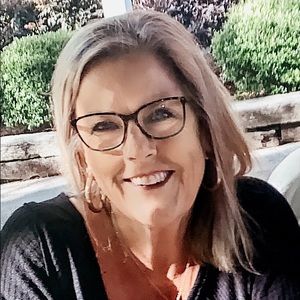 Meet your Posher, Shelly